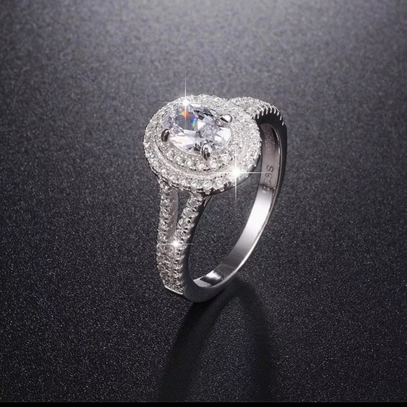 NEWπ925 Sterling Silver Diamond Halo Ring - Picture 6 of 8